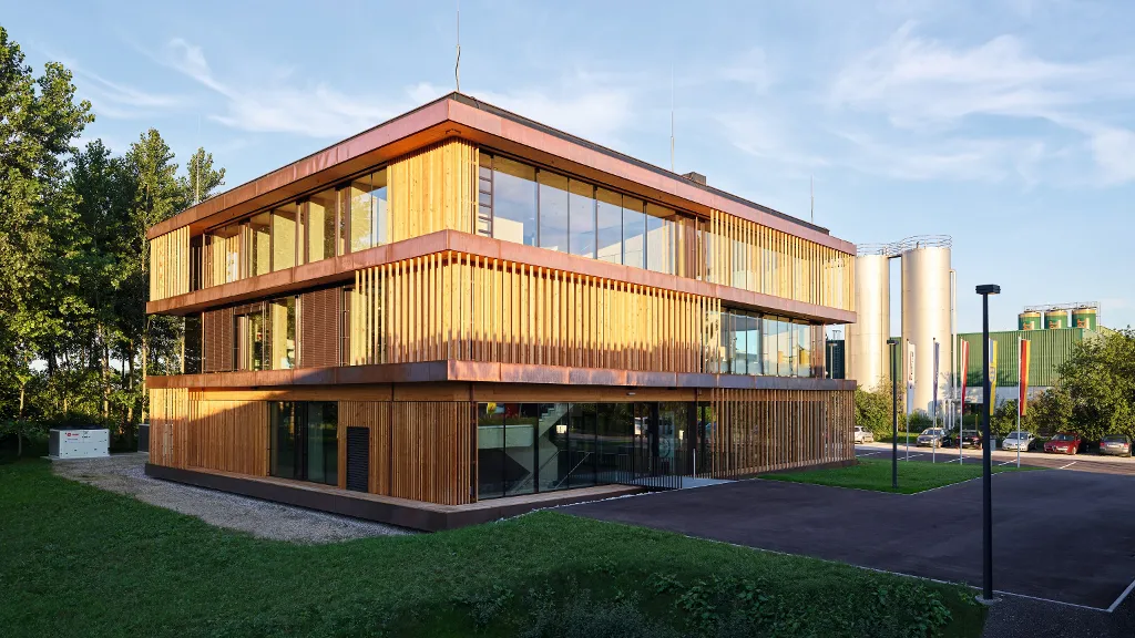 Το Ξύλο στο Χώρο σου: Φυσικότητα, Αντοχή & Ενέργεια που Αξίζει